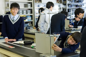 東京電機大学中学校・高等学校　授業風景