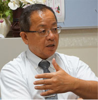 教頭　栗田 和則 先生