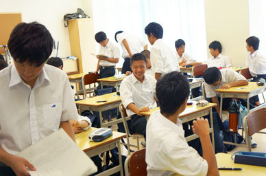 特別選抜クラス・LHRのようす