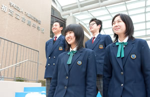 初芝立命館中学校